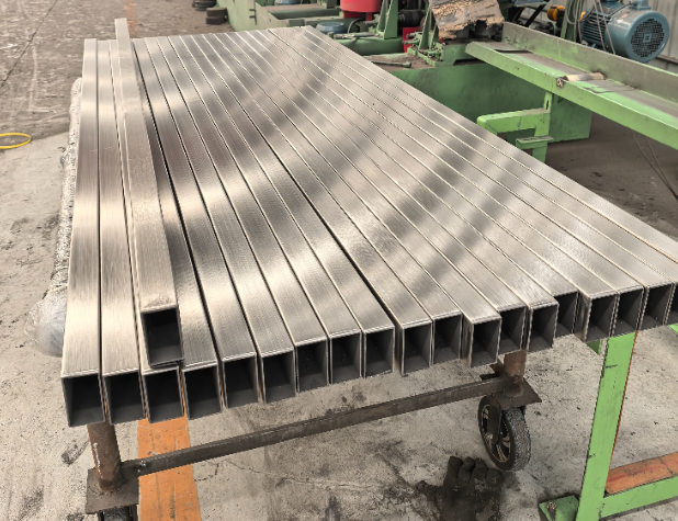 雅安方管 矩形管 无缝方管生产厂家